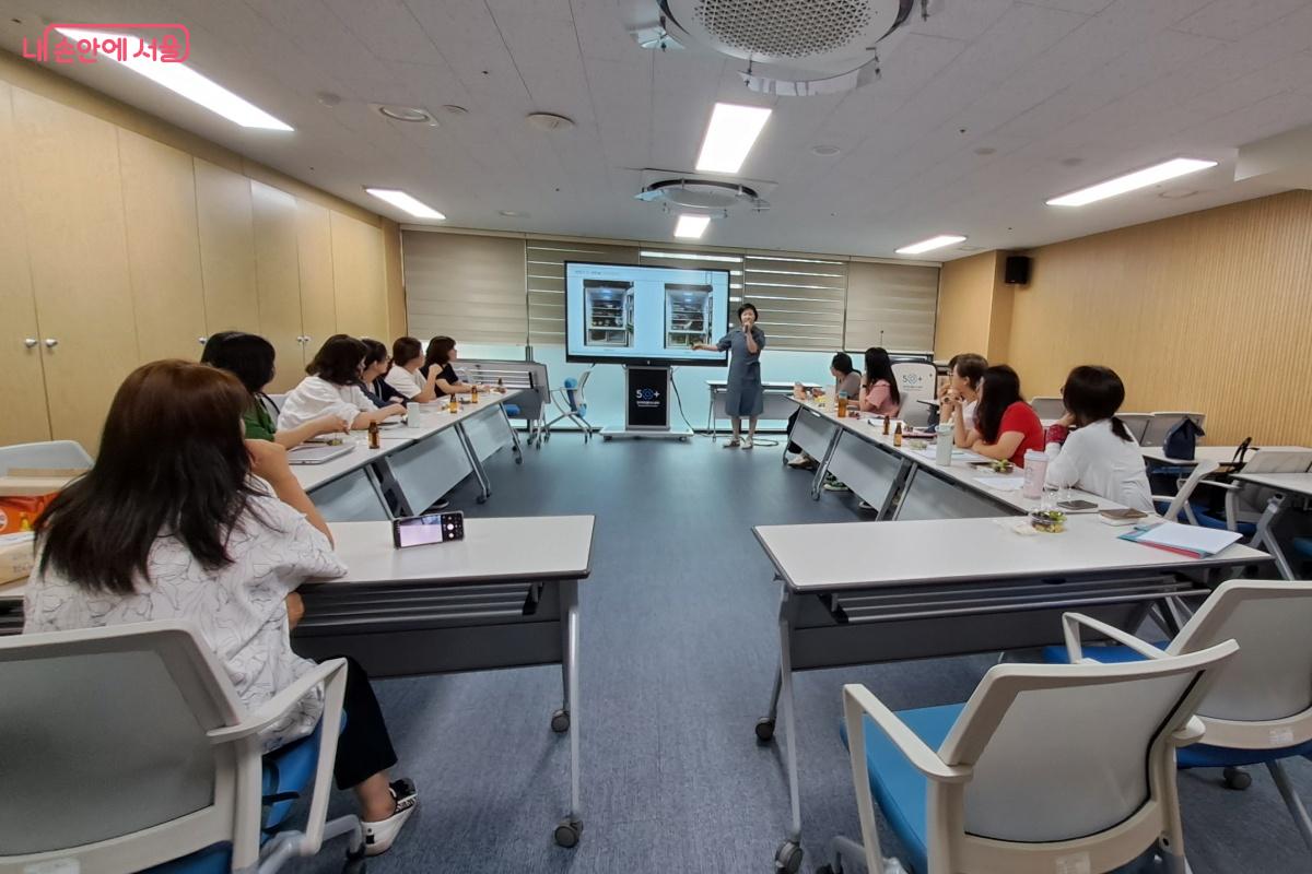 수강생들은 실생활에 유용한 정리 기술을 배우고 부모님의 삶도 이해하는데 도움이 됐다고 밝혔다. ©박승식