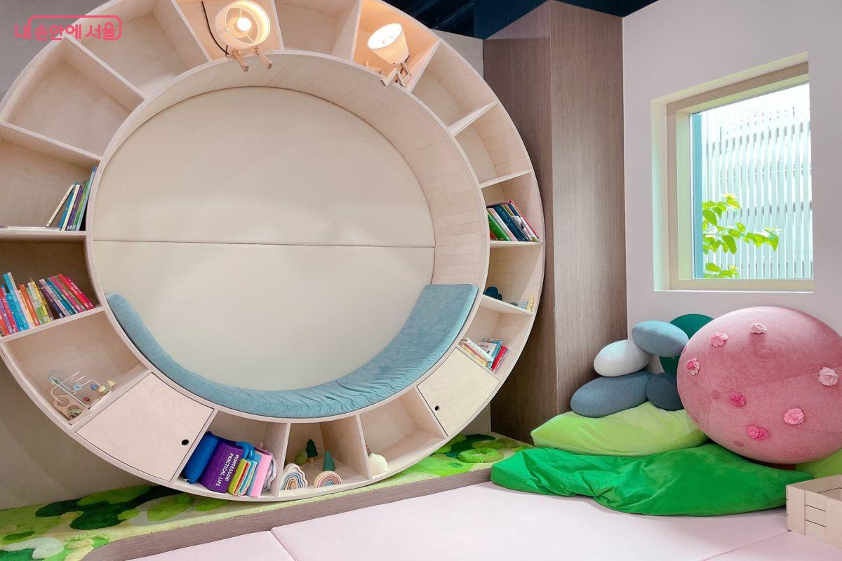 여름방학에 아이와 갈만한 서울에디션25를 찾아 도장깨기 해보면 좋을 듯하다. ⓒ노윤지