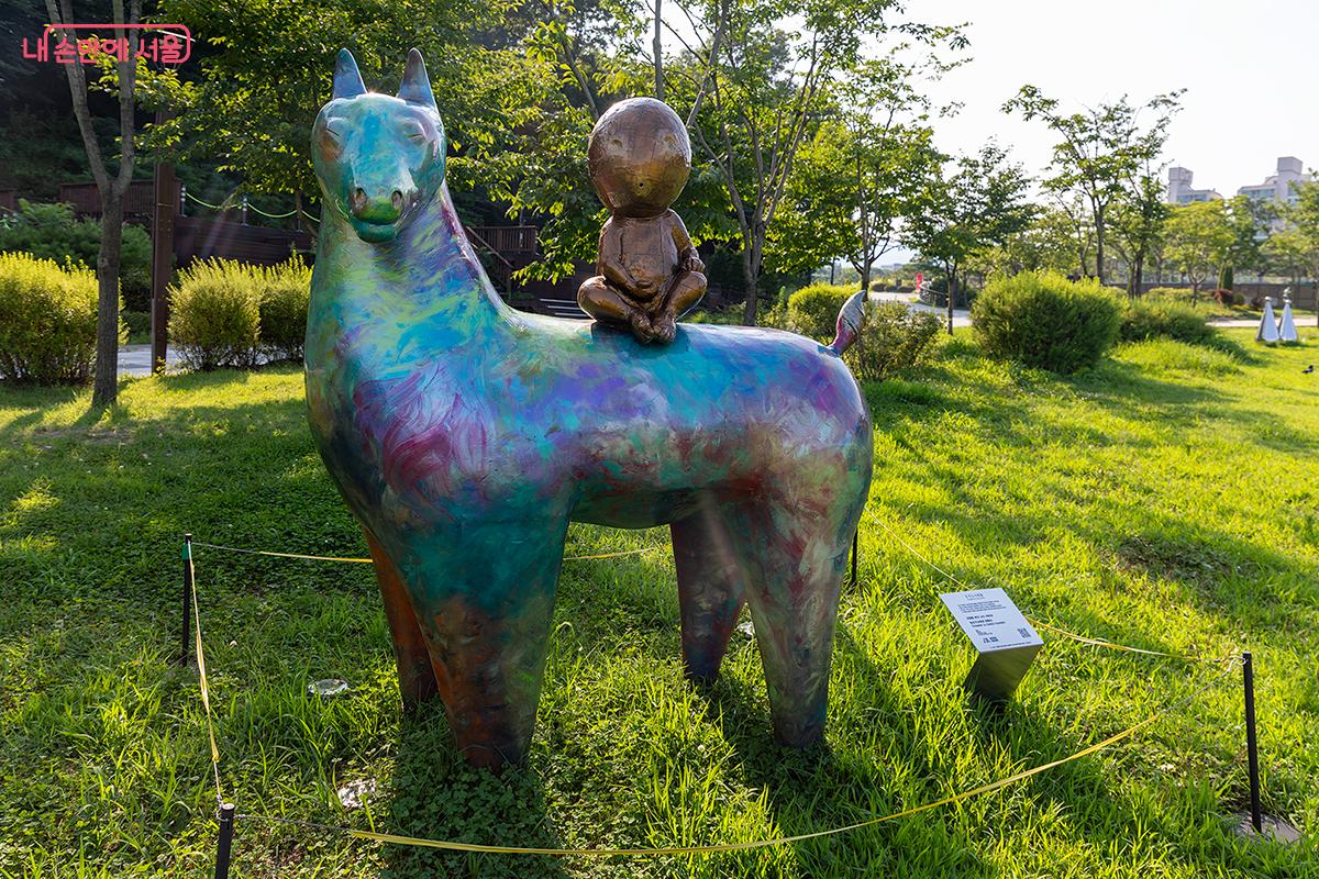 위재환 작가의 <몽상가(서투른 여행자)> ©문청야