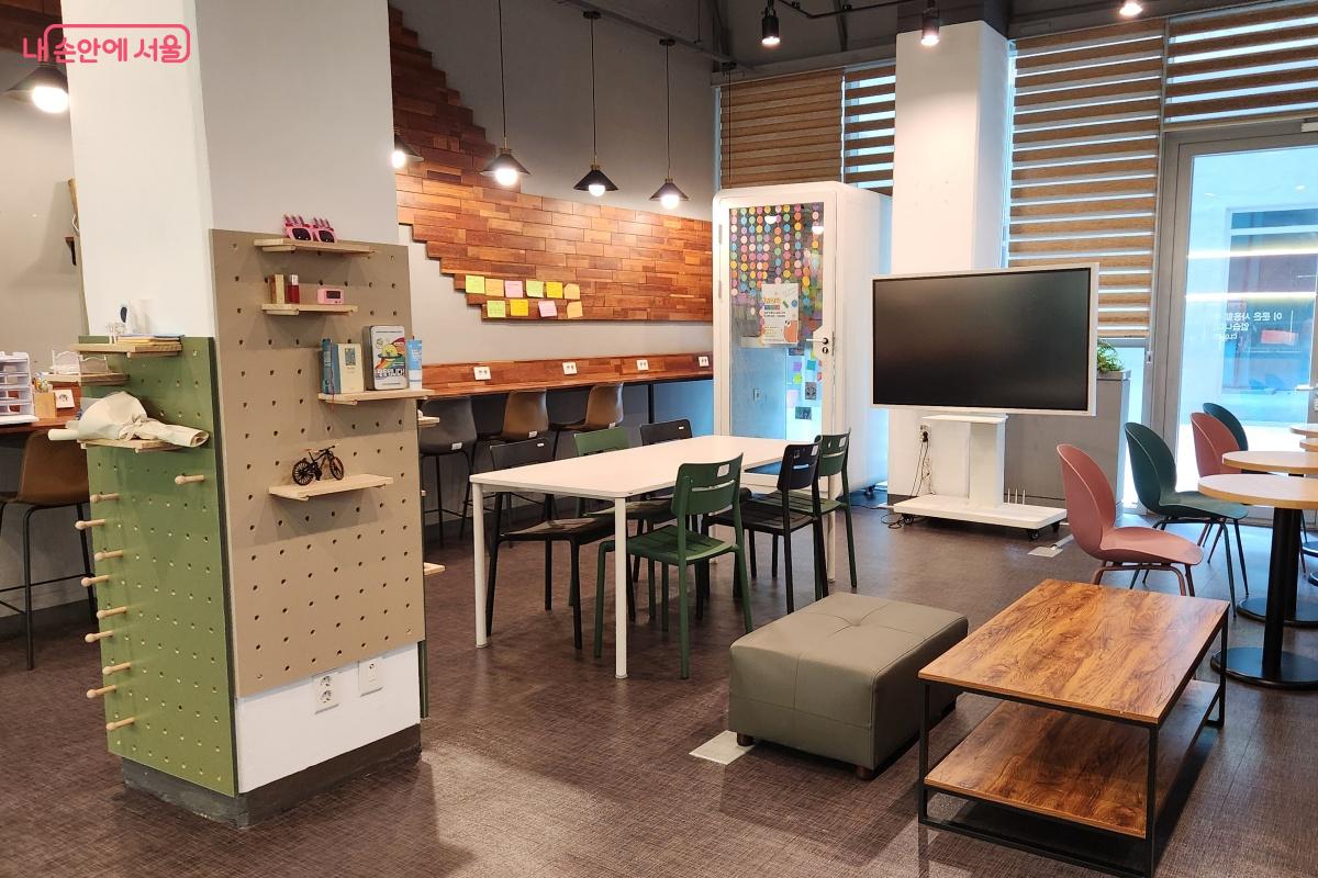 내가 받고 싶은 교육이나 고민 거리, 궁금증을 비밀공간에서 메모지에 남겨본다. ©김미선