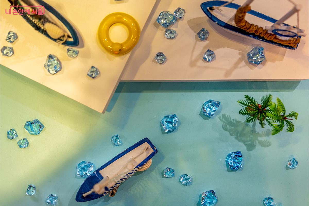 여름을 항해하는 작은 보트들 미니어처 &copy;장신자