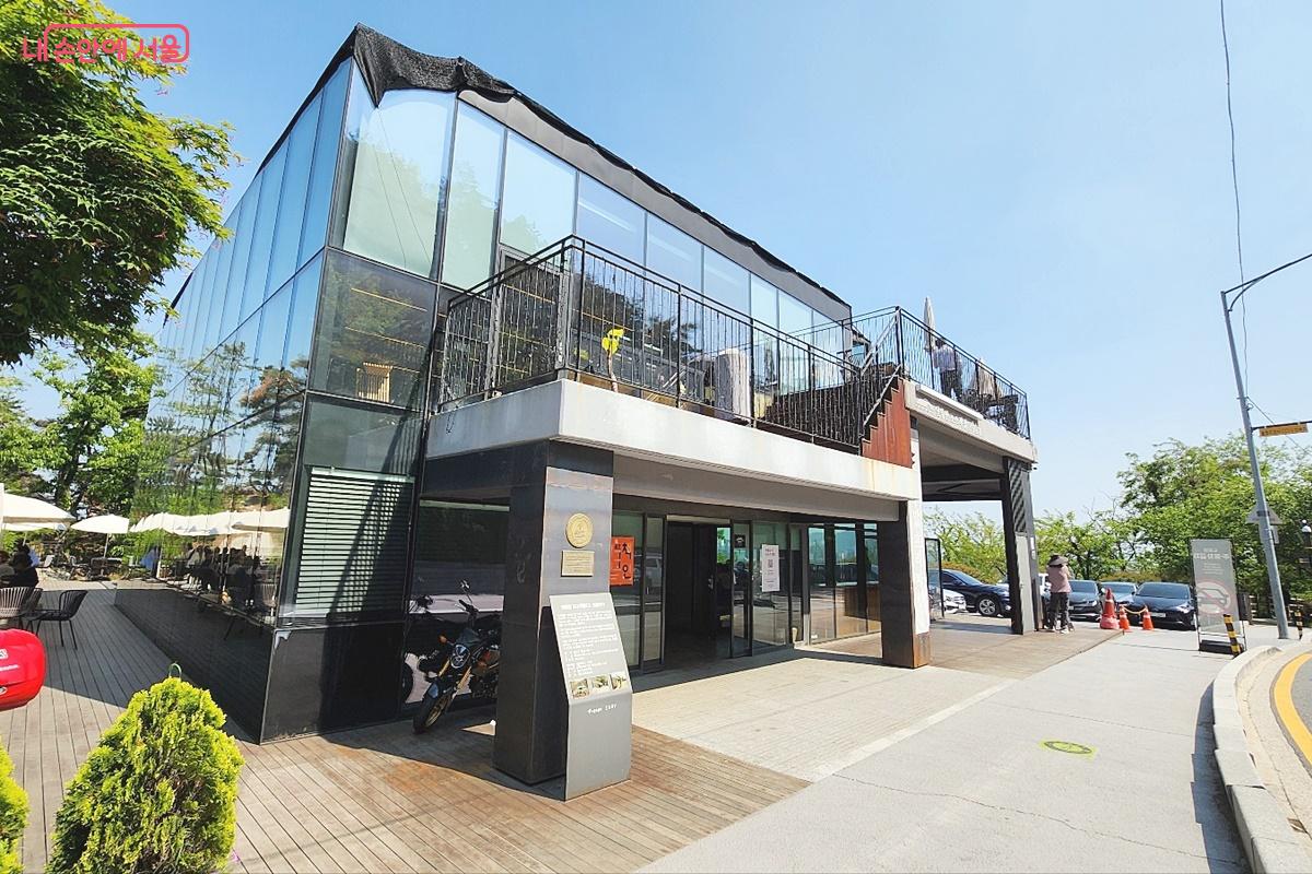 초소책방의 외관 ⓒ박은영