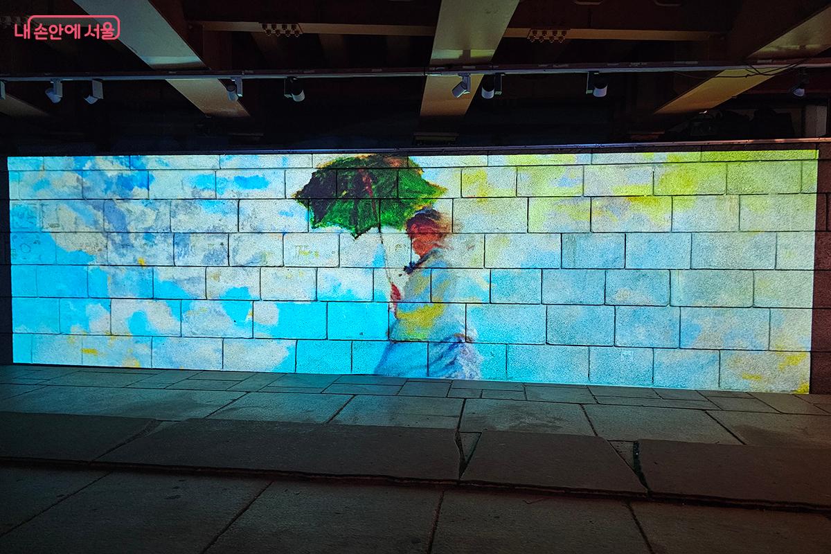 &lsquo;청계 소울 오션&rsquo;은 청계천을 도심 속 예술 공간으로 변모시켜 다양한 볼거리를 선보인다. &copy;백승훈