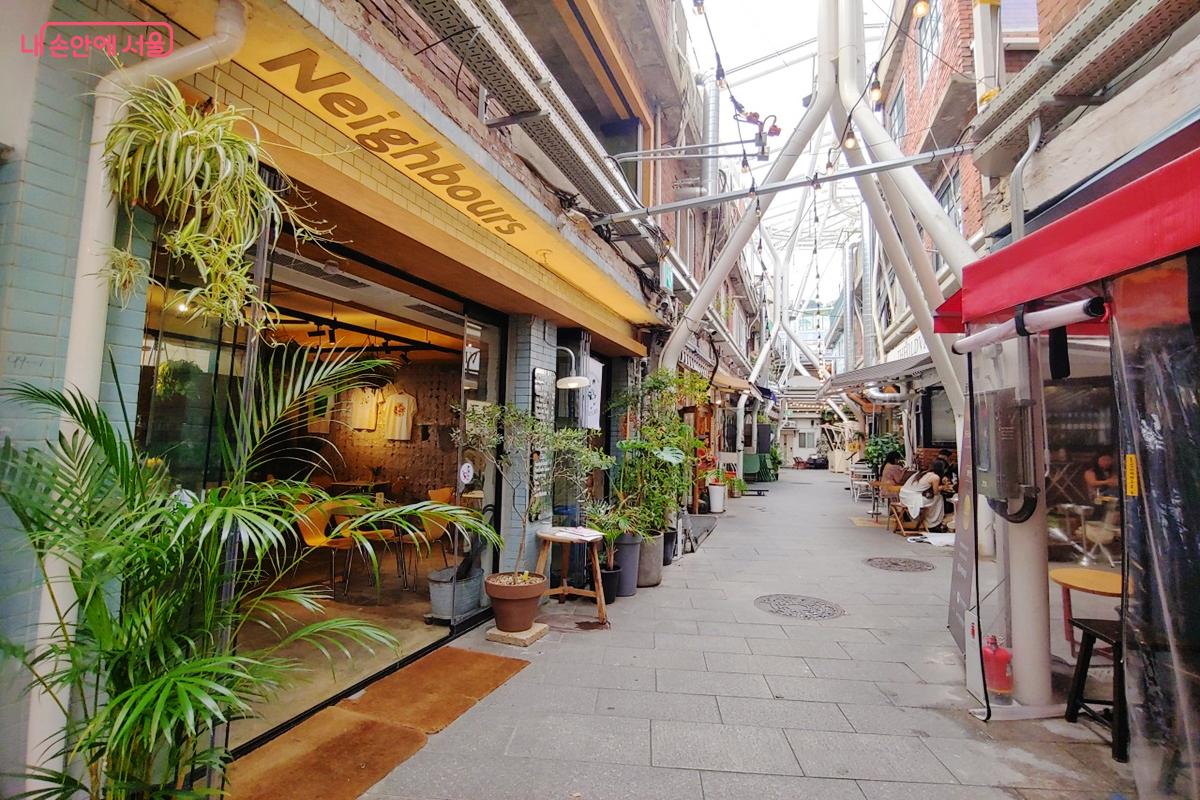 '서울에디션 25'에 선정된 용산구 해방촌 신흥시장 ©김병규