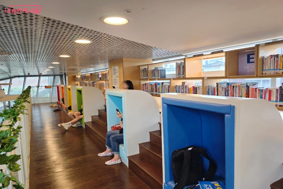 아기자기한 공간들이 있어 재미있는 성수책마루 ©김은주