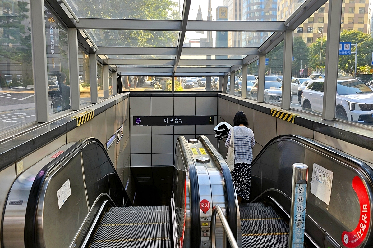 찜통 더위, 지하철 내 시원한 자리는 어디? 노선별 약냉방 칸 위치 달라