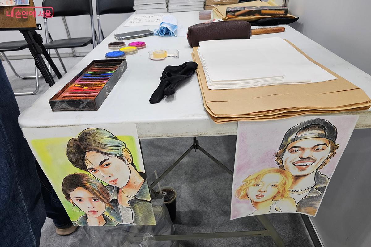 열띤 호응을 얻은 캐리커처 체험 부스 ©이혜숙