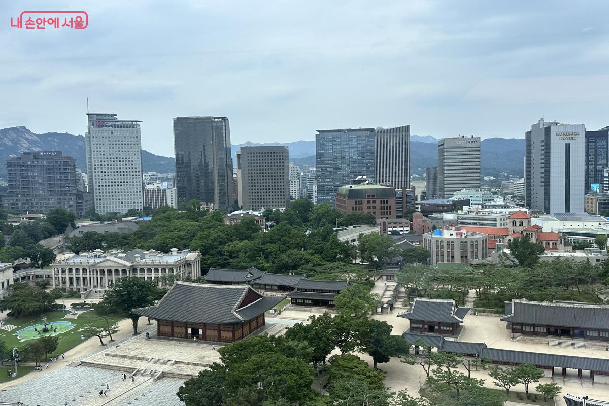 '카페 다락'에서 바라본 덕수궁 전망 &copy;김민아