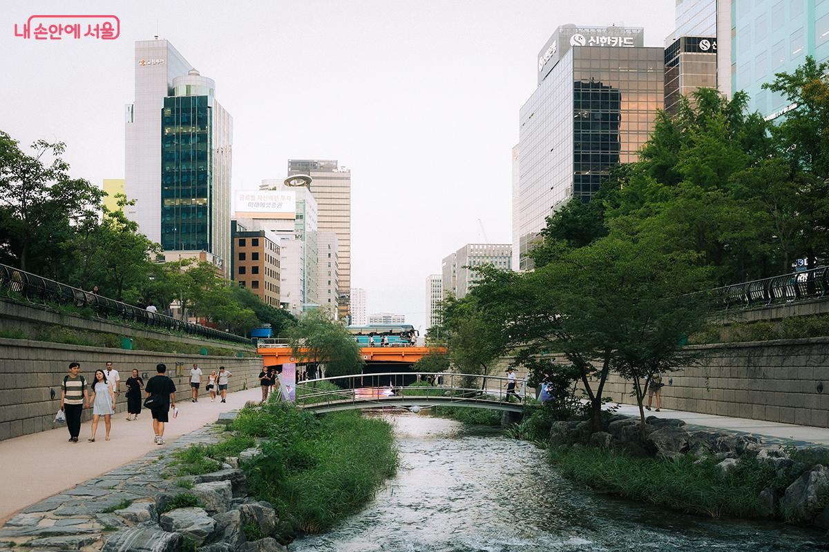 ‘청계 소울 오션’이 펼쳐지는 청계천 광교 하단 일대 ©김아름