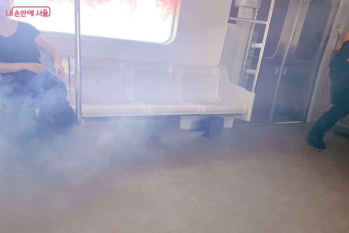 연기가 피어오르며 화재가 발생한 느낌을 생생하게 느낄 수 있었다. &copy;노윤지