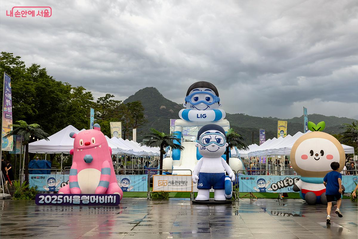 광복 80주년과 여름의 만남, ‘2025 서울썸머비치’ 포토존 ©장신자