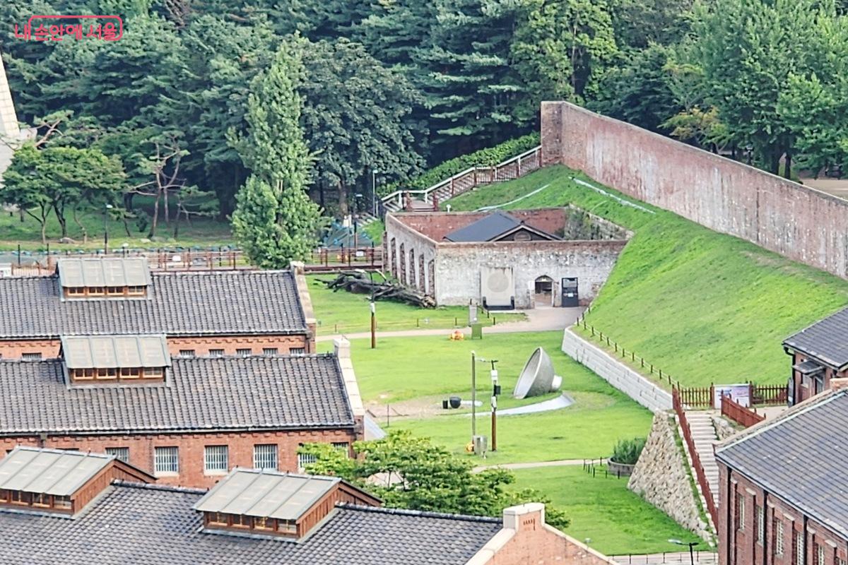 서대문형무소역사관에서는 다양한 역사 체험 프로그램이 운영되고 있어 참여하기 좋다. ©김은주