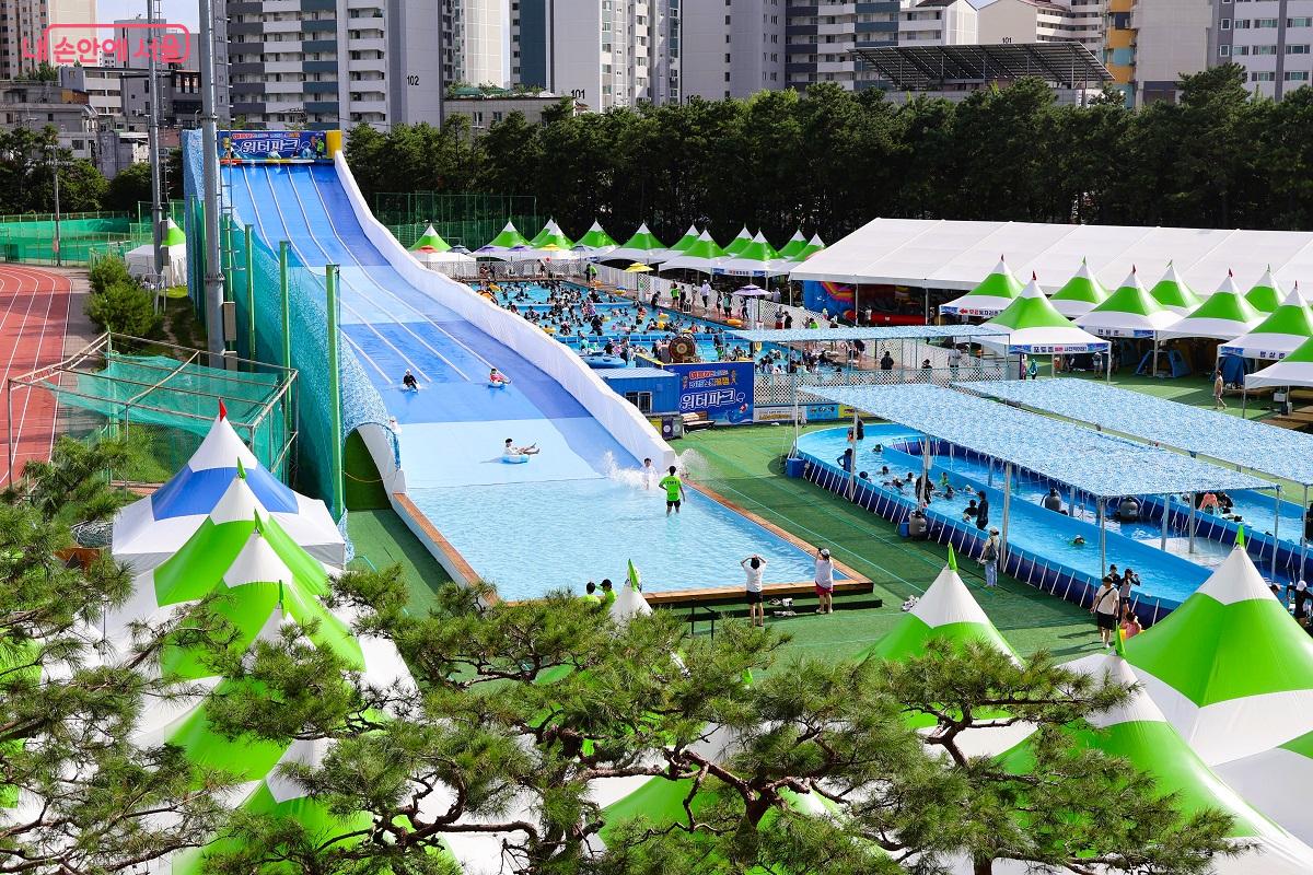 노원구 서울과기대 운동장 9000㎡ 규모의 도심 속 피서지  '노원워터파크' 현장