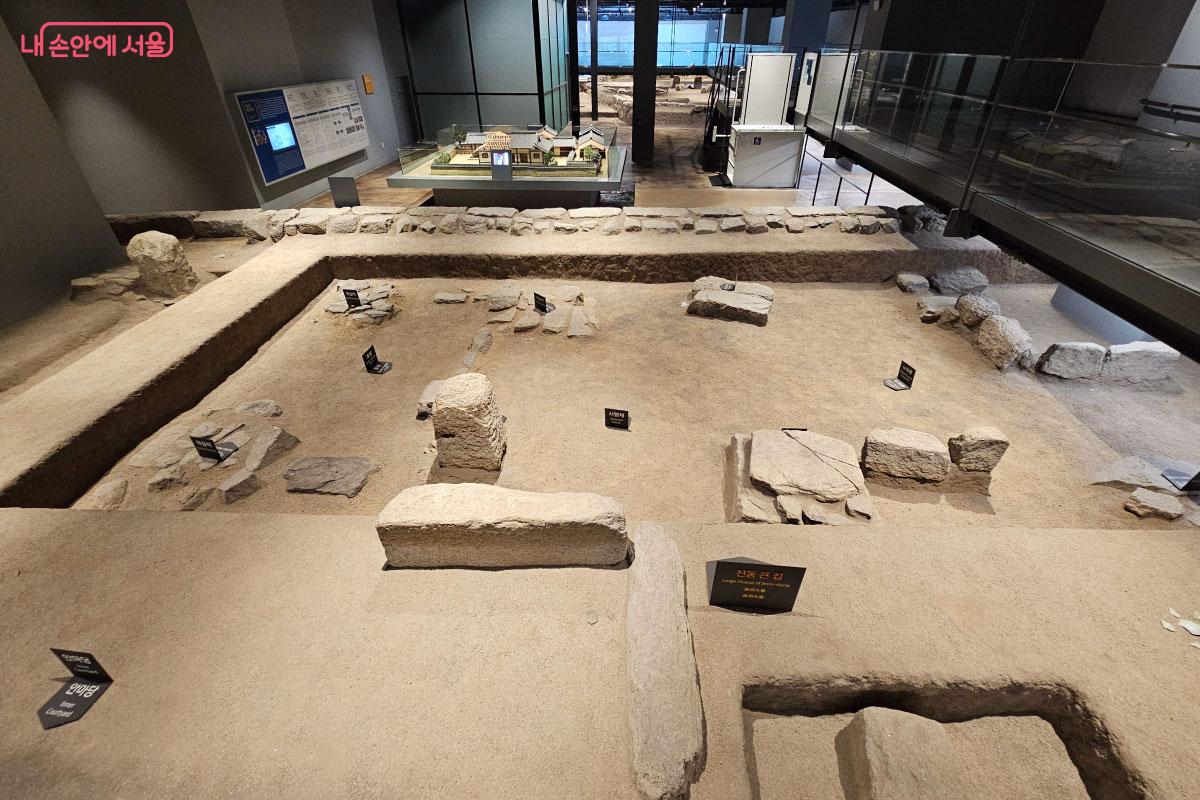 곳곳에 설명이 있어 알아보기 편했다. &copy;홍혜수