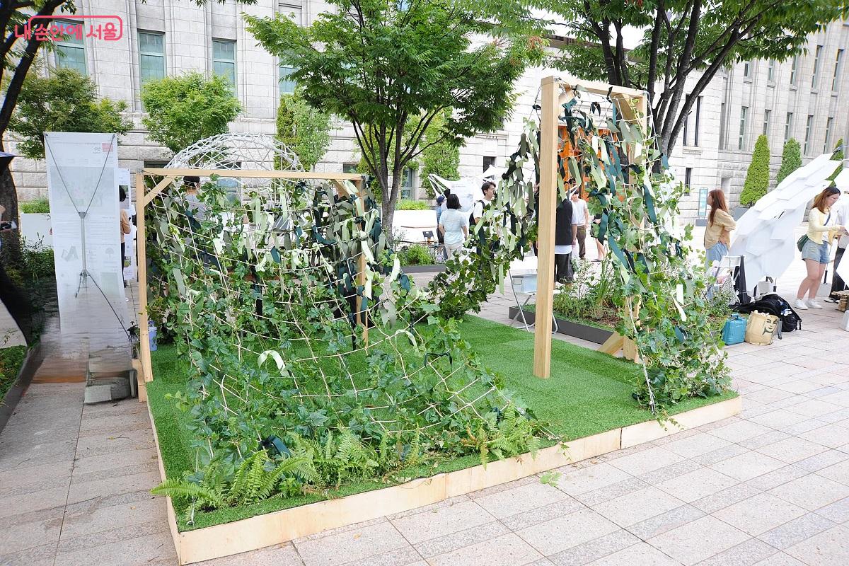 한국전통문화대, ‘잇다’는 도시의 일상 속에서 잊고 지낸 자연의 감각을 일깨운다. ©조수봉