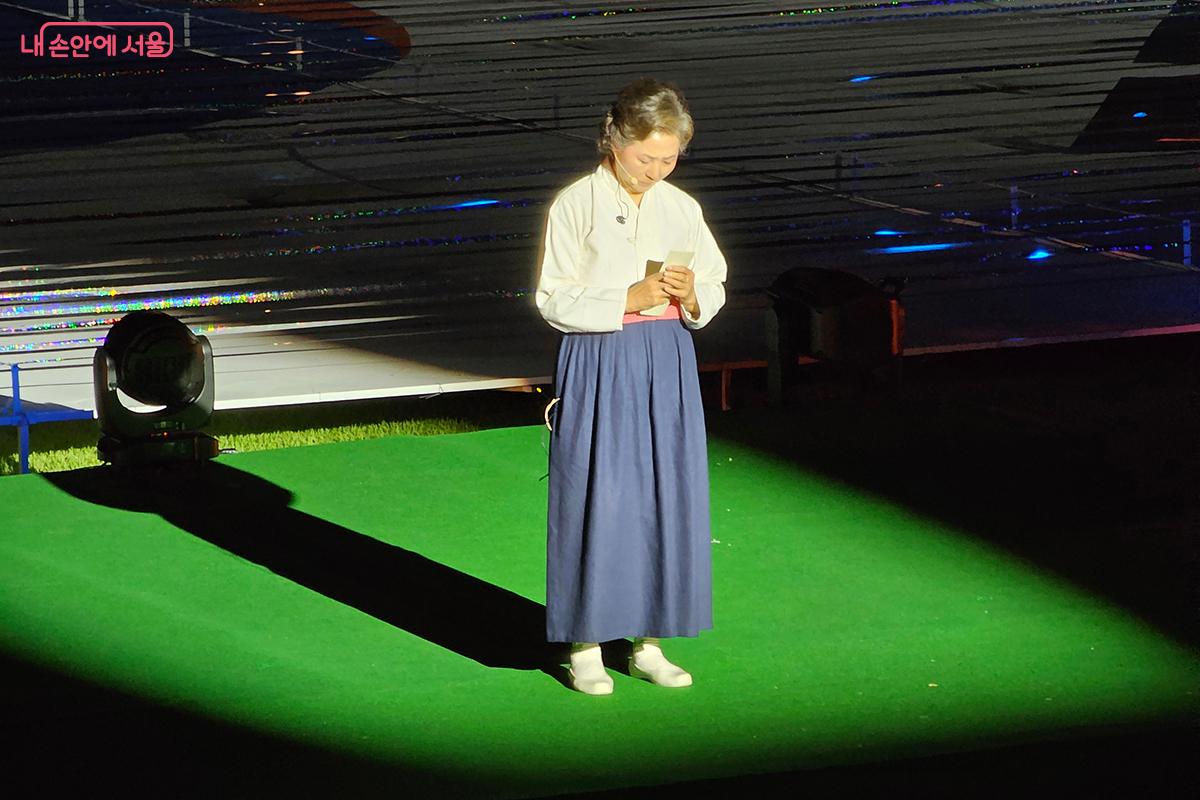 안중근 의사 어머니의 &lsquo;아들에게 보내는 편지&rsquo;를 감동적으로 낭독해 준 고두심 배우 &copy;백승훈