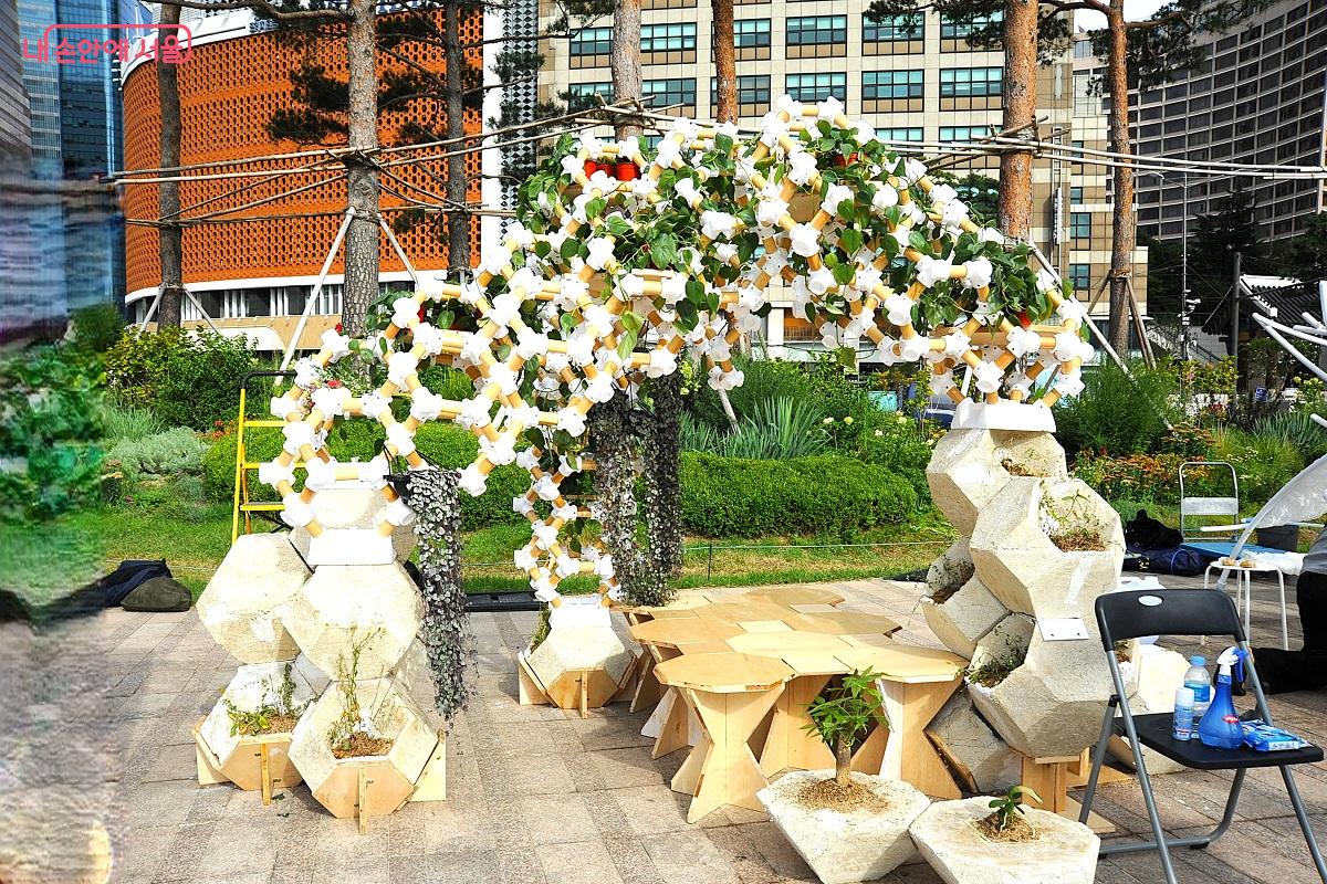 한양대 ERICA, ‘공생공사(共生空死)’는 인간과 자연의 공존을 탐구한 결과물이다. ©조수봉