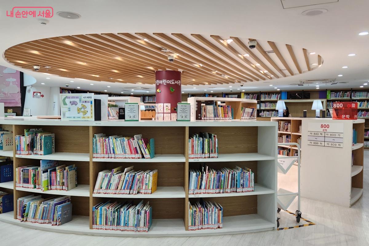 손기정어린이도서관 내부 &copy;김미선