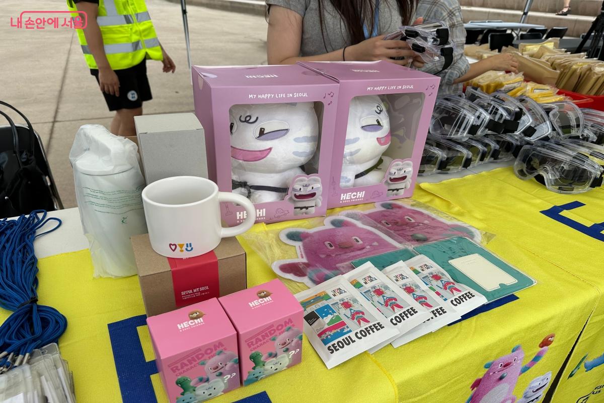 '한강버스 스플래시'에서 만나는 서울 굿즈 &copy;강다영