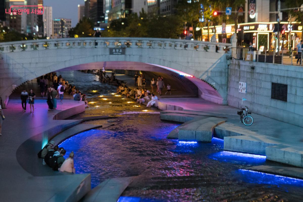 청계천 모전교 전경 &copy;최승훈