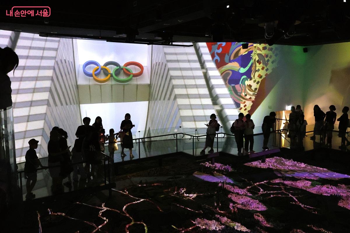 88 서울올림픽 경기장을 시민들의 휴식 공원으로 조성한 올림픽공원 ©이봉덕 