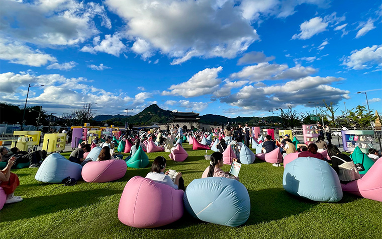윤동주 시집 릴레이 낭독할 시민 3,180명 모집…기네스북 도전!