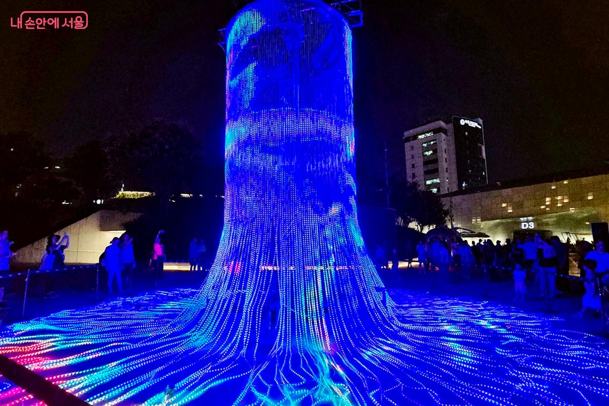 DDP의 중심지인 팔거리에는 ‘Flux’가 설치됐다. ⓒ김윤경