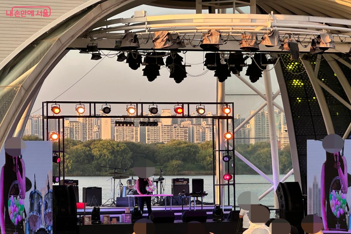 행운의 추첨 이벤트도 진행됐다. &copy;강다영