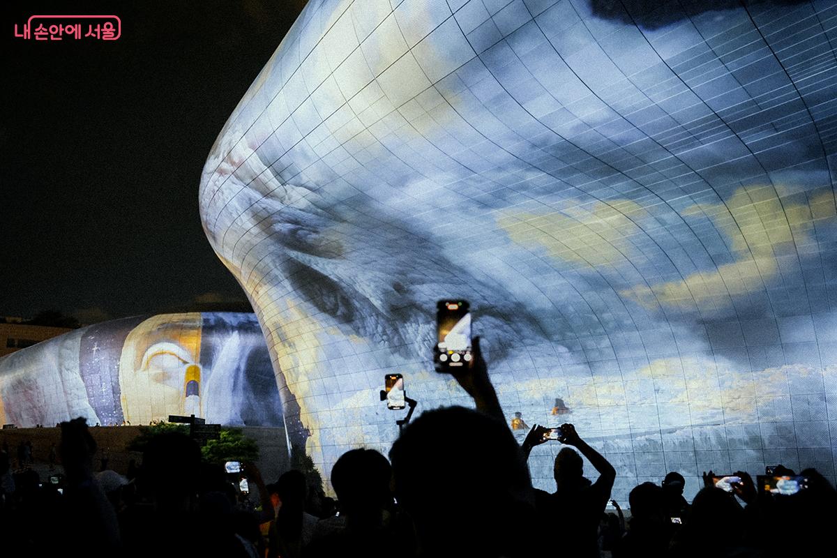 최세훈 작가의 ‘The Valley and the Light’ ©김아름