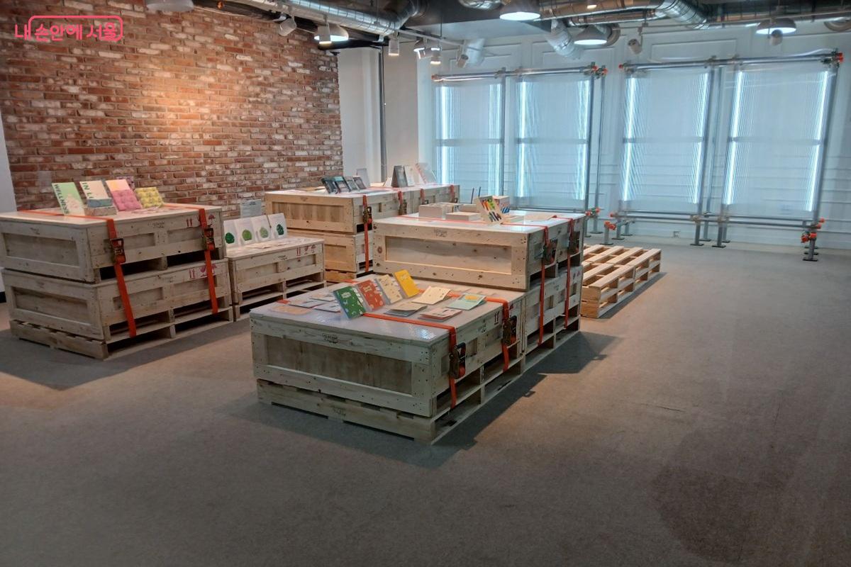 다양한 전시와 팝업 행사를 통해 소공인들의 판로 개척과 마케팅 역량 강화를 지원한다. ©최은영