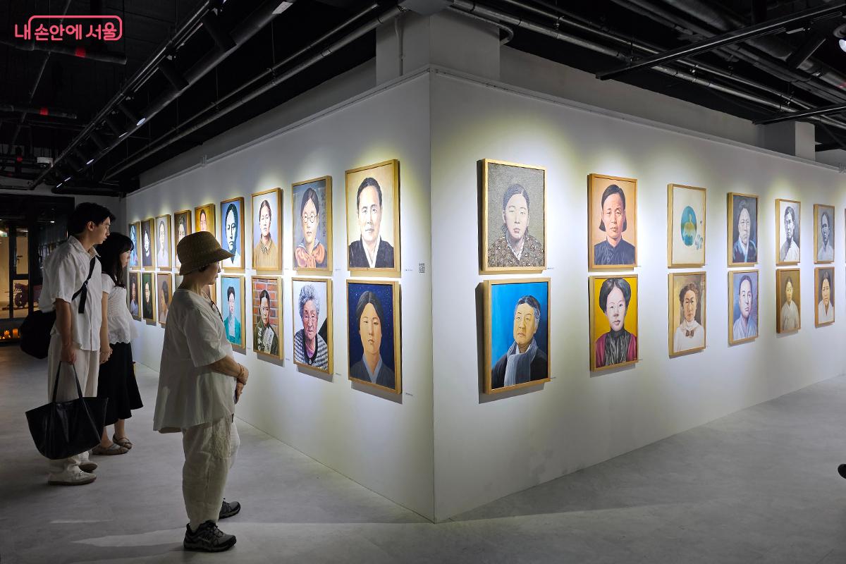 여성 독립운동가들의 모습 속에서 그들의 숭고한 뜻을 가슴 깊이 새겨본다. &copy;백승훈