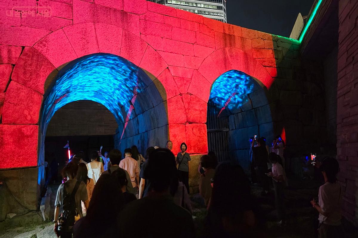 이간수문을 이렇게 자세히 본 적이 있었을까. ©김윤경