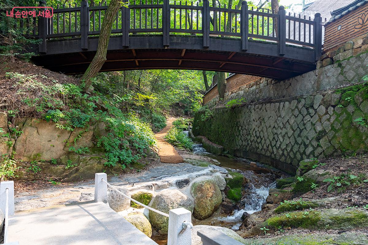 명상과 치유를 위한 또 하나의 힐링 공간인 화계사 ‘치유의 숲길’ ©문청야