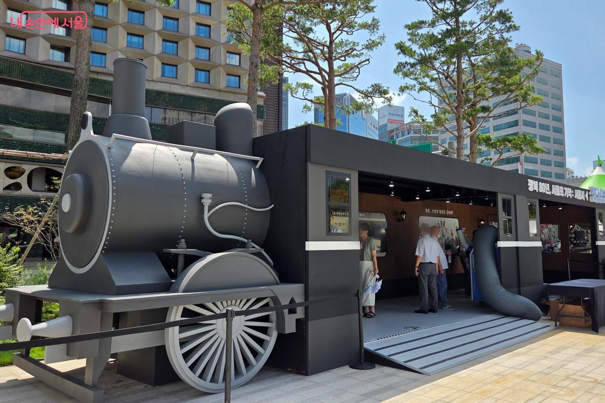 해방 이후 국내 기술력으로 만든 첫 열차인 해방자호 ©김미선