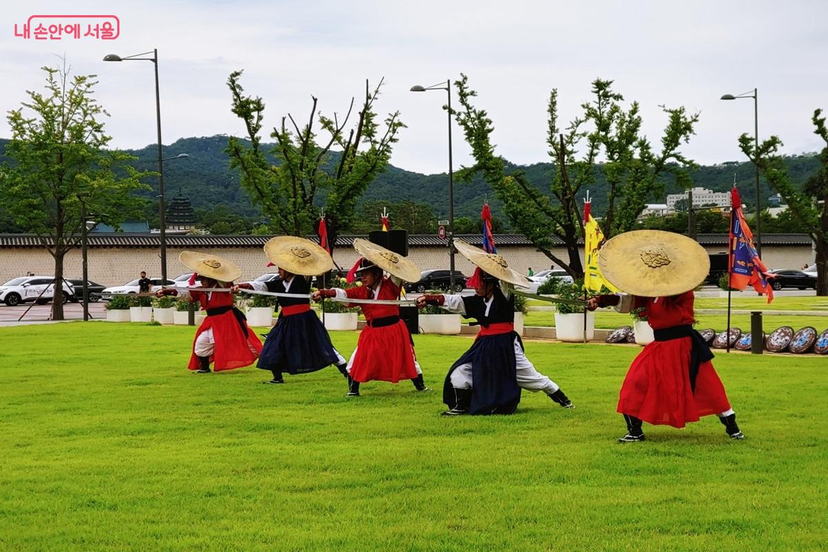 '등패' 전통무예 시연 &copy;김병규