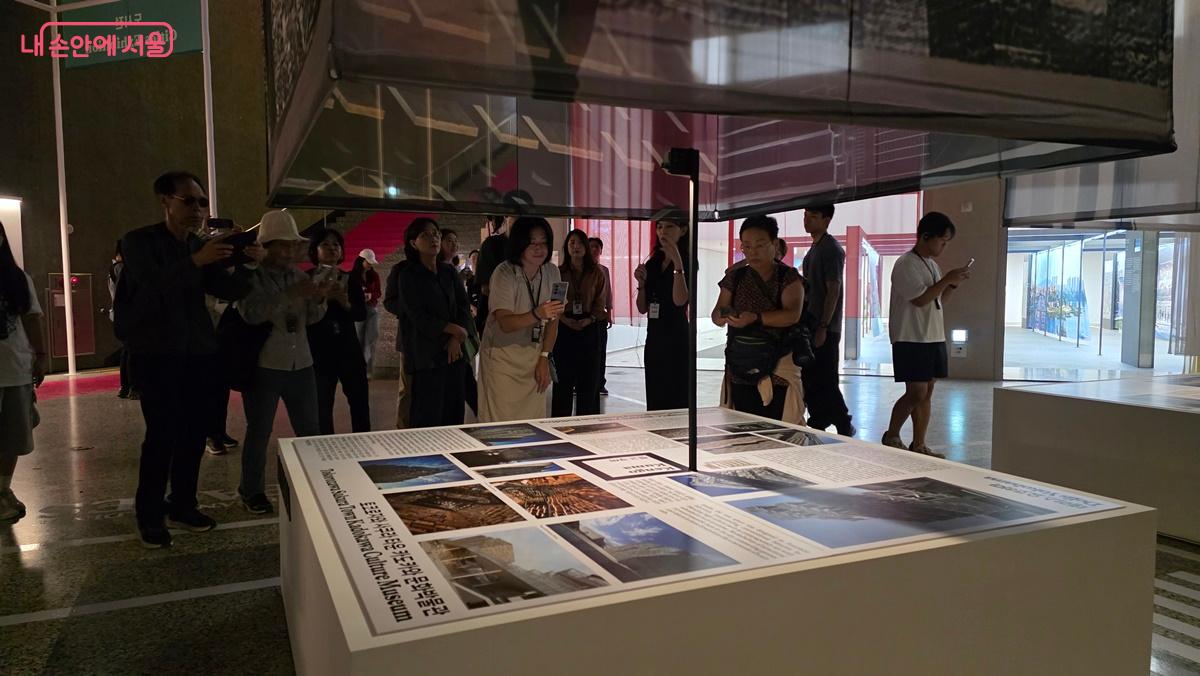 제5회 서울도시건축비엔날레2025, 15개국 25개 건축물의 다채로운 외관을 만날 수 있다. ⓒ최용수