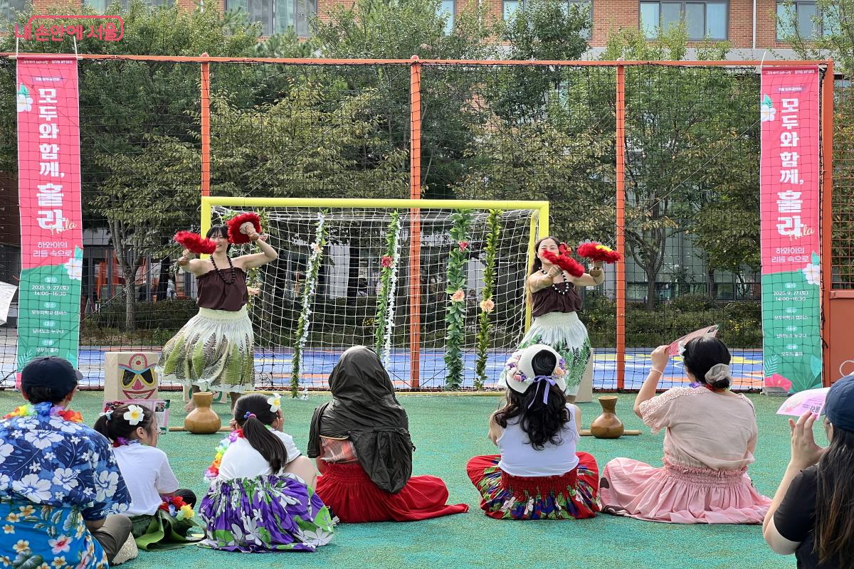 하와이 전통악기인 푸일리, 울리울리, 이푸도 가까이에서 볼 수 있어 좋았다. ©박지영