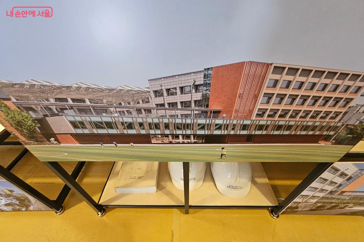 윤선경·조지현 건축가의 손길로 탄생한 이 건물은 도시 속 생명력 넘치는 예술 공간이다. ©백승훈