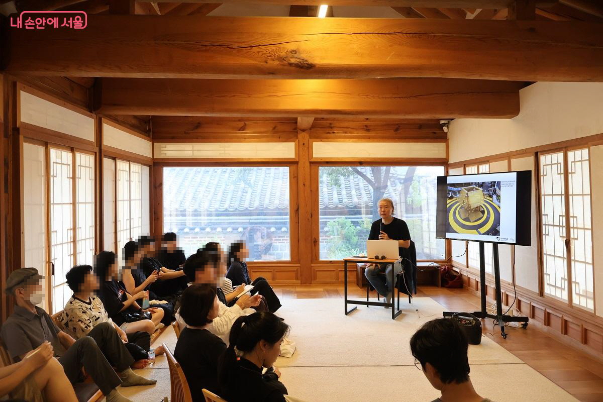 지난 9월 6일, 북촌한옥청에서 2025 시민한옥학교 ‘한옥건축교실’이 열렸다. ©이봉덕