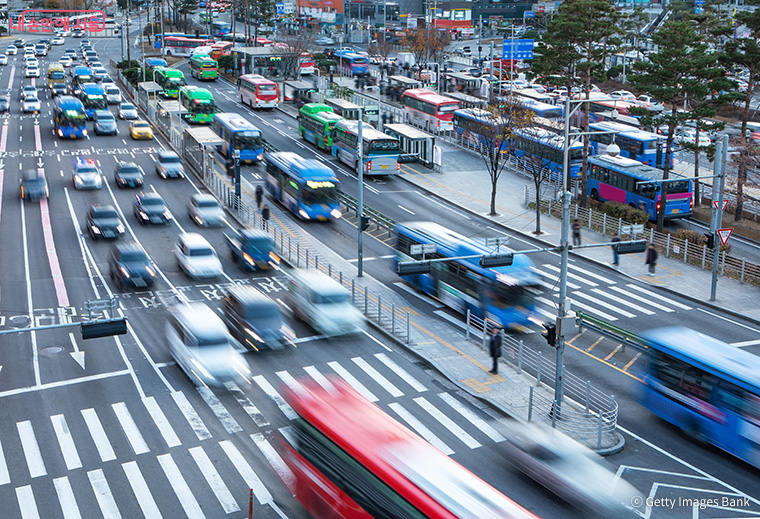 올해는 장기간 연휴로 귀경 수요가 분산될 것으로 전망돼 대중교통 막차 연장은 하지 않을 계획이다. 