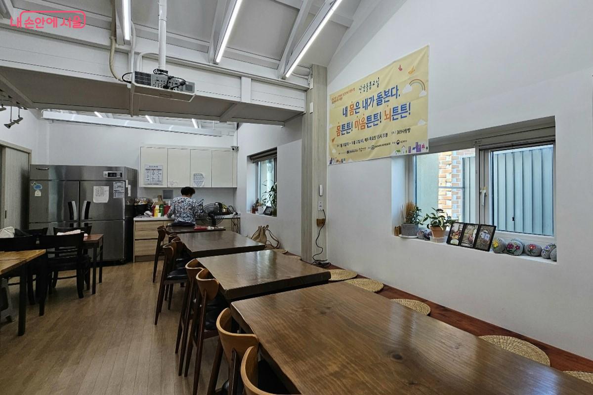 부녀회 세 분의 어머니들이 내 집처럼 관리하고 있는 '369사랑방' ©최정윤