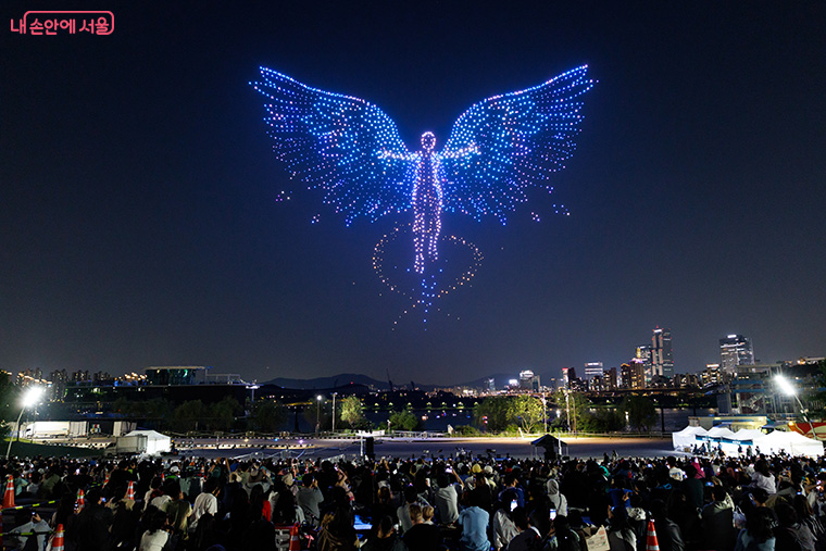 드론쇼에 앞서 문화공연도 진행된다. 