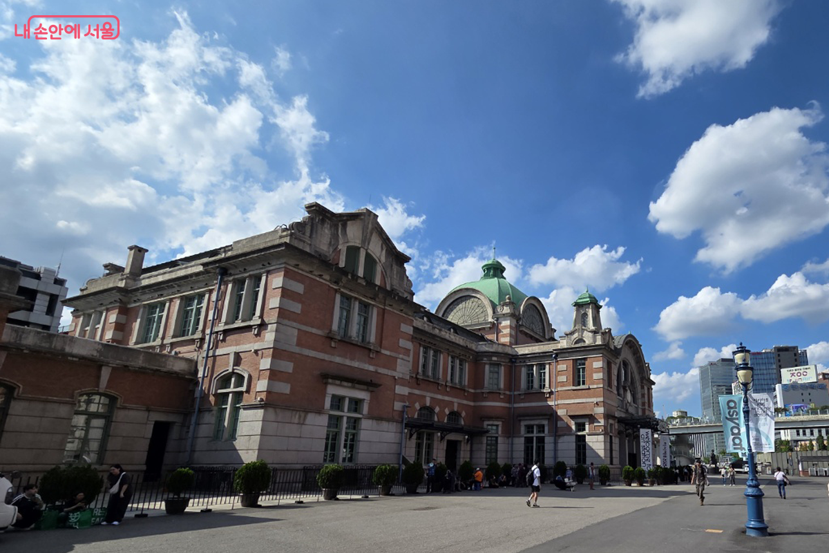 문화역서울284 공간 투어에 참여했다. ©장미화