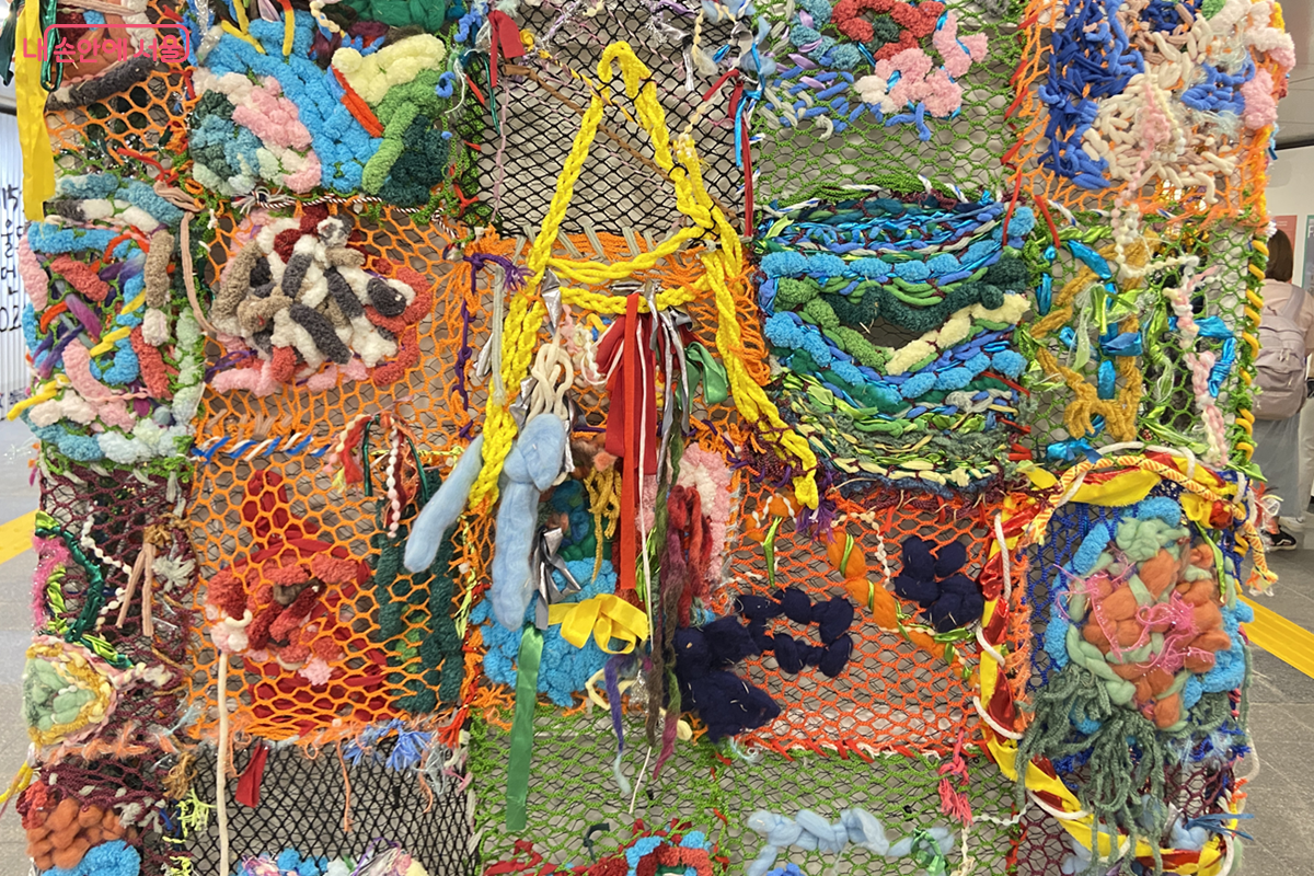 서울도시건축관에 전시된 창작 커뮤니티 프로젝트 작품 ©김경선