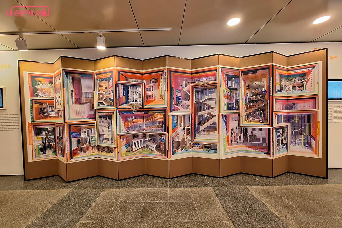  '팀 브이피' 는 '우리들의 학원'에서 통해 주위에서 흔히 보는 학원이란 어떤 곳인가라는 질문을 통해 학원의 건축학적 의미를 파고든다.