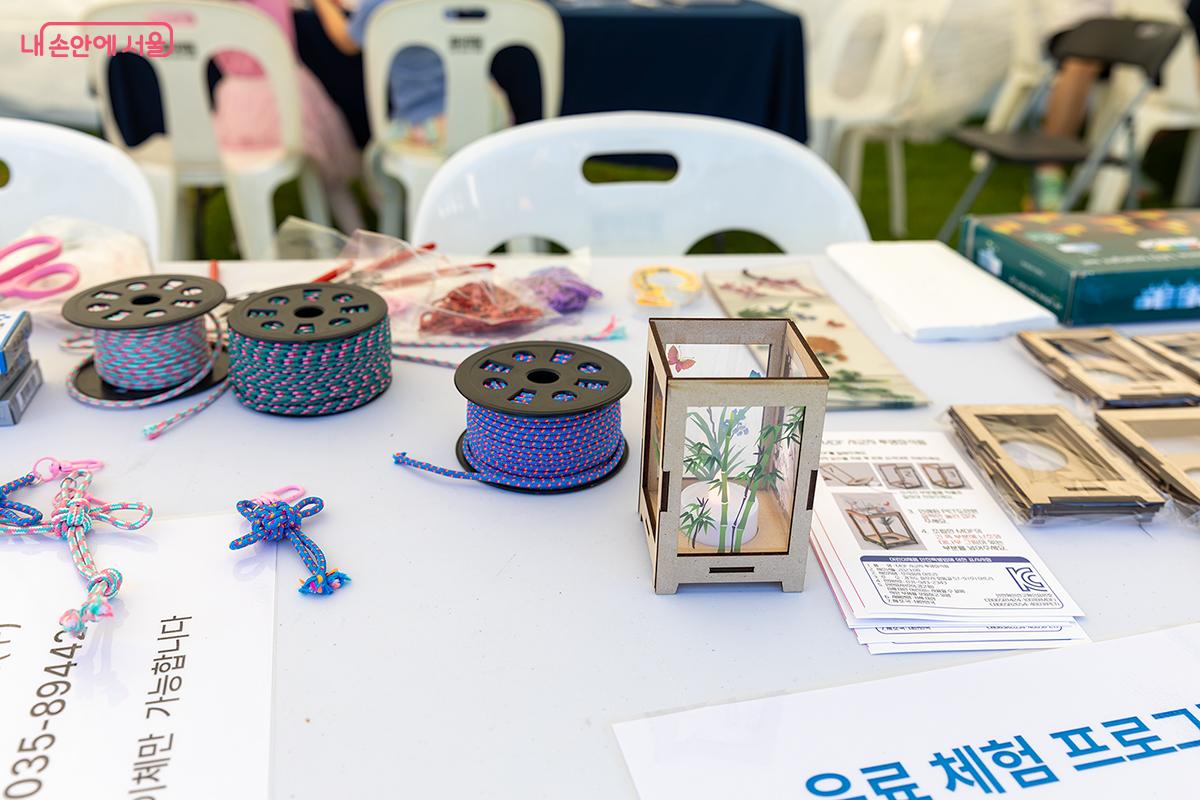 MDF 사군자 투명장식등 만들기 체험 ⓒ문청야