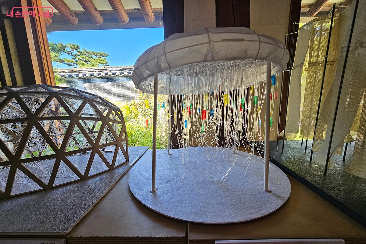 창의적이고 유연한 생각을 담은 경희대 ‘어반 젤리: 도시를 유영하다’ ©백승훈