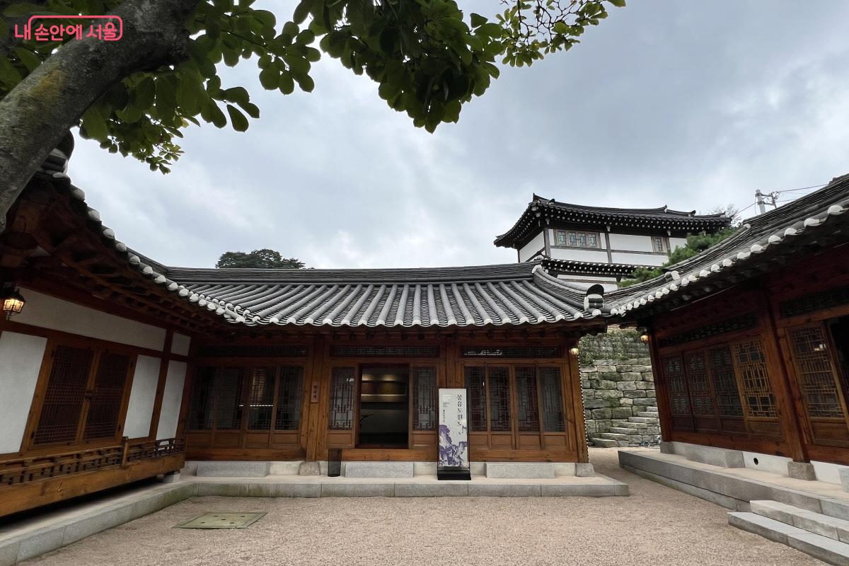 무료 상설 전시가 열리는 무계원 본채 ©박지영 