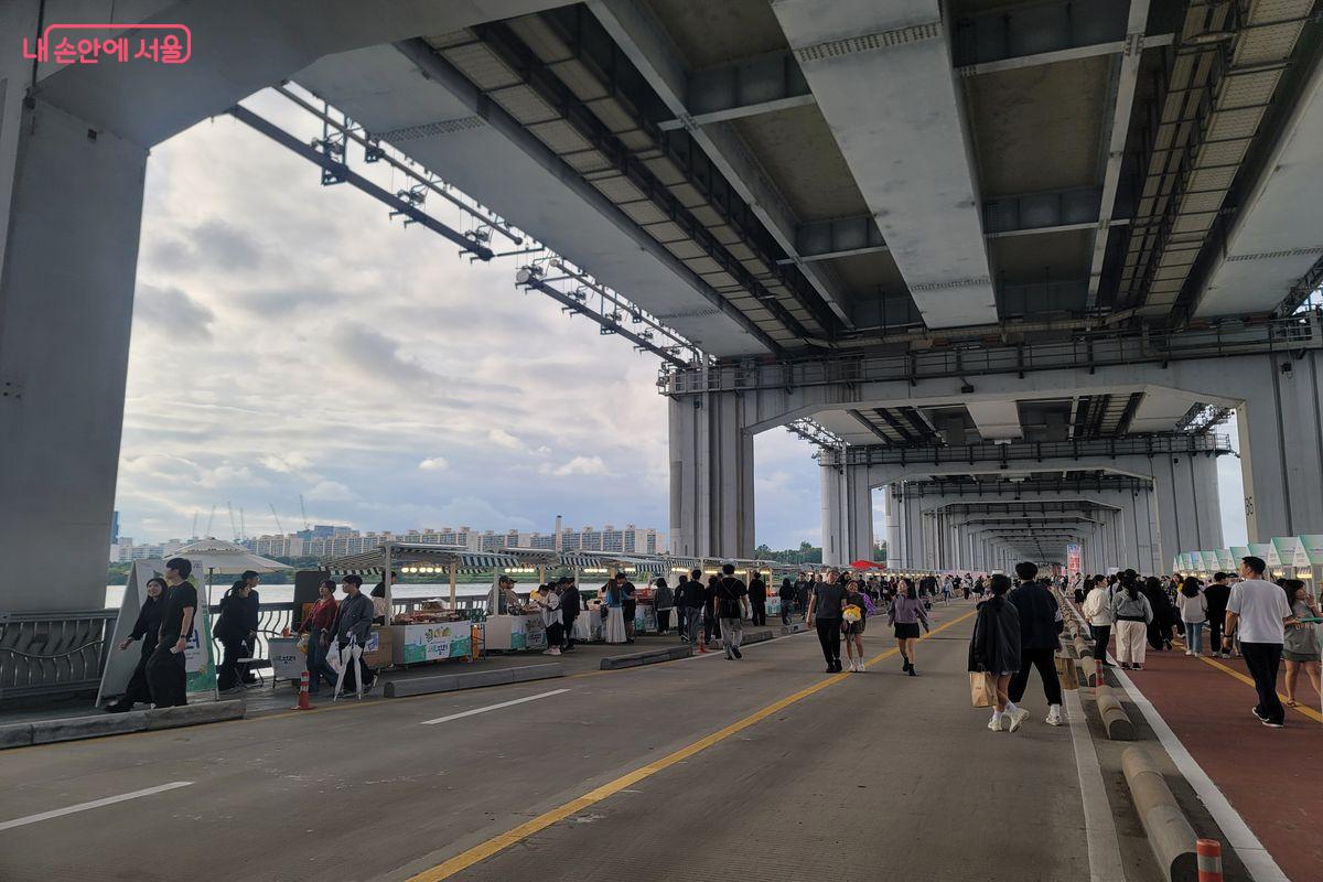 '차없는 잠수교 뚜벅뚜벅 축제'가 9월 28일부터 10월 26일까지 매주 일요일 개최된다. ⓒ이동영