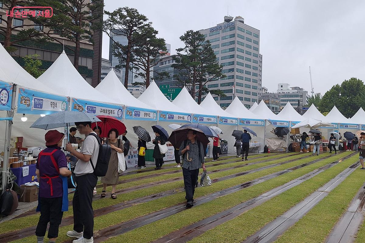 전남 푸드몰은 미식의 지역답게 가장 많은 부스와 판매자들이 참가해 시민들의 큰 인기를 끌었다. ©백승훈